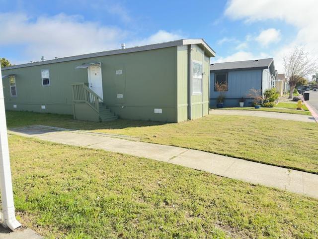 5901 Newbrook Dr #73, Riverbank, CA 95367