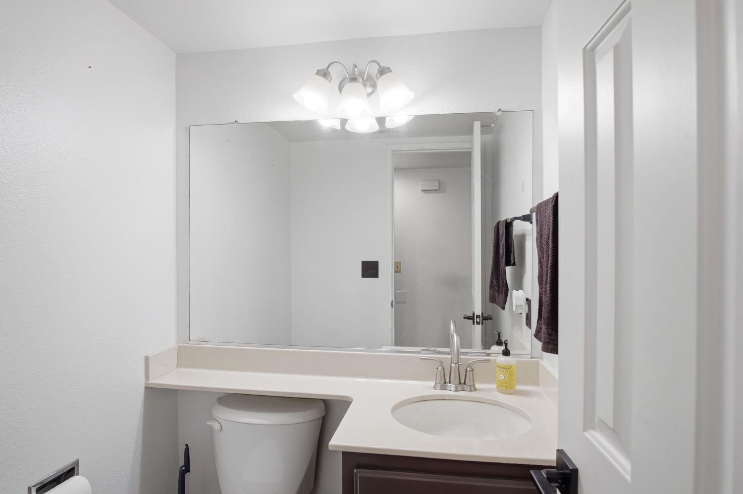 3816 Wichita Way, Modesto, CA 95357