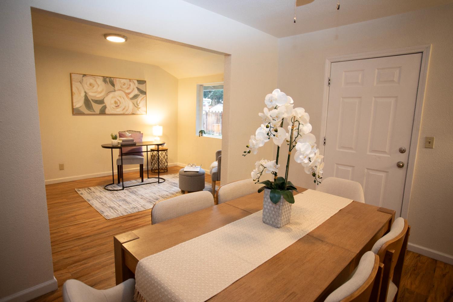 206 S Lee Ave, Oakdale, CA 95361