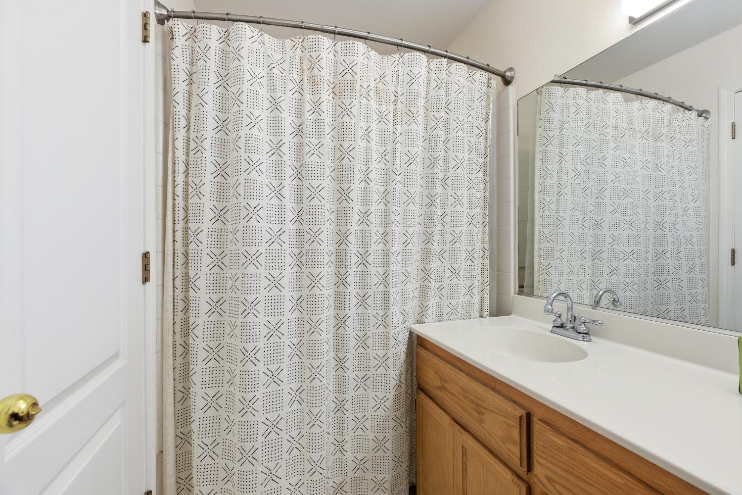 3417 Lauding Way, Modesto, CA 95355