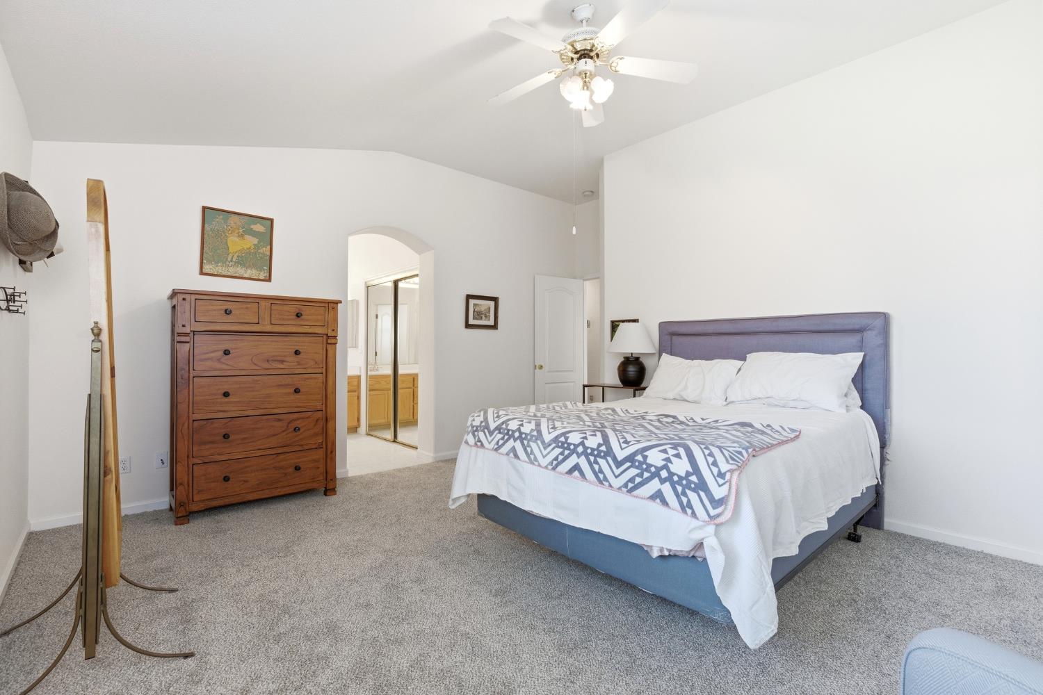 3417 Lauding Way, Modesto, CA 95355