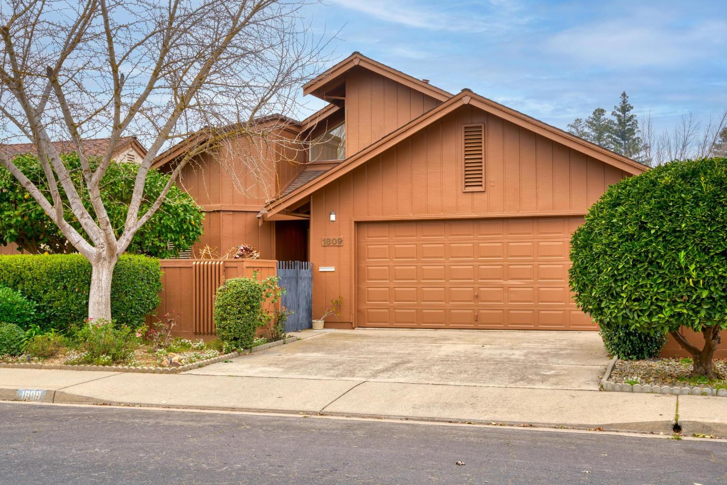 1809 Holly Oak Dr, Modesto, CA 95354