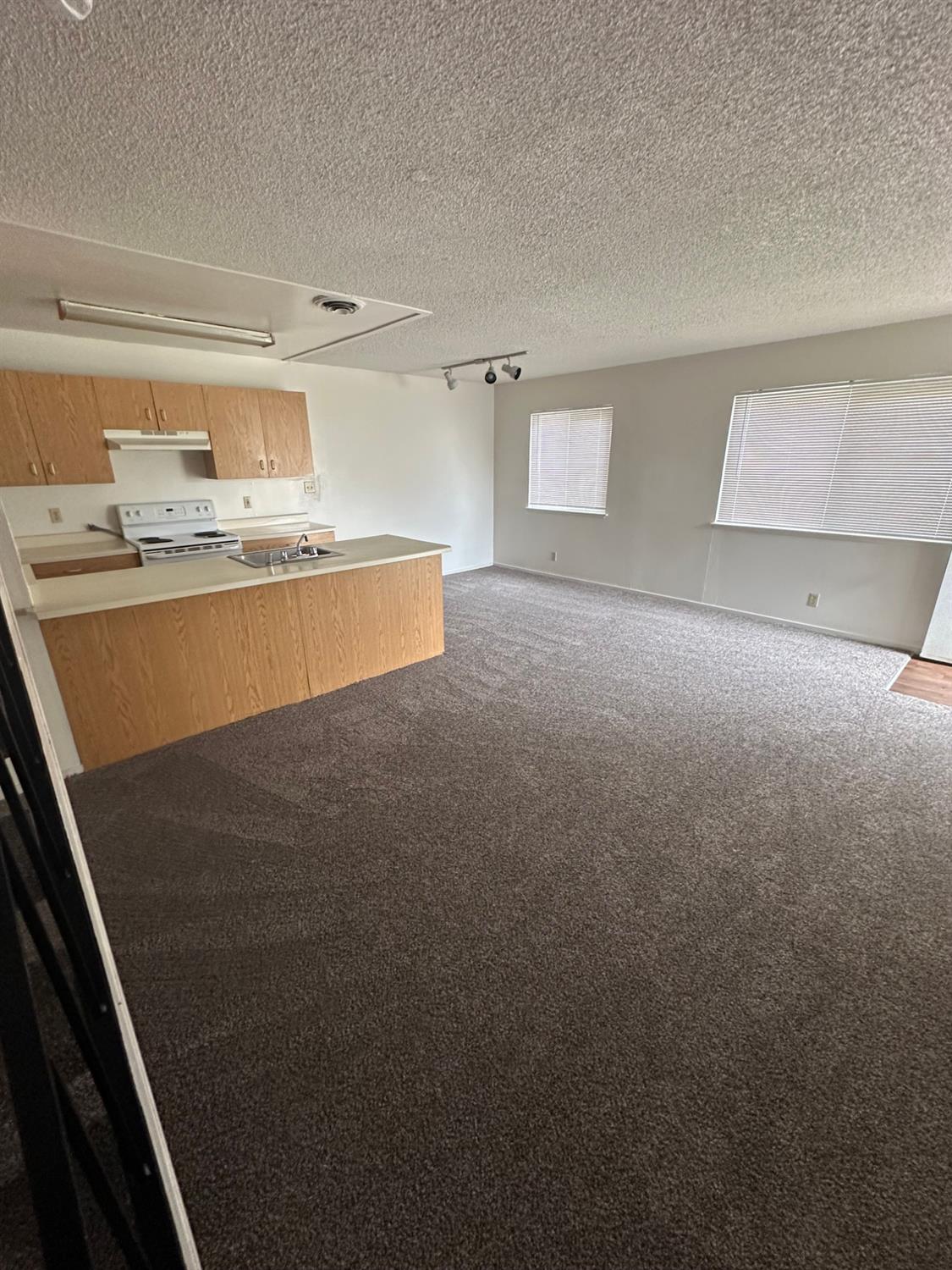 2501 Prescott Rd, Modesto, CA 95350