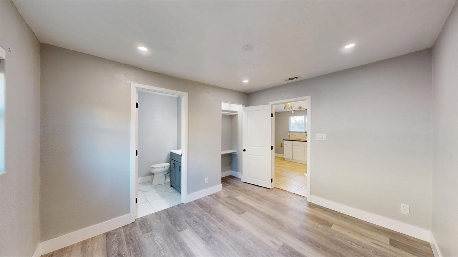 105 Pleasant St, Modesto, CA 95354