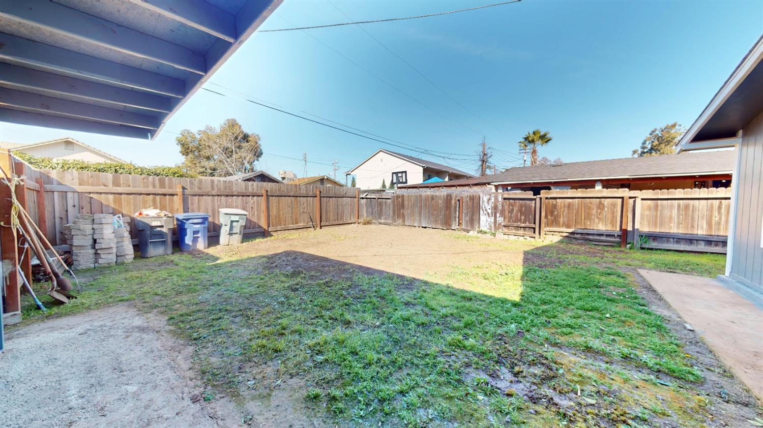 105 Pleasant St, Modesto, CA 95354