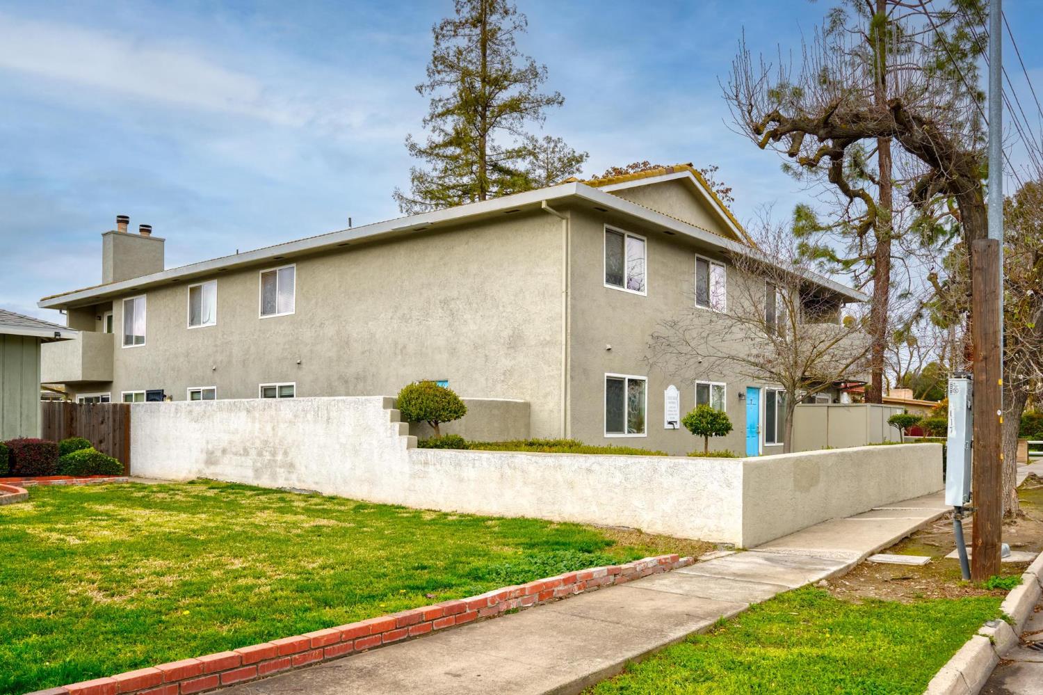 3025 Tully Rd, Modesto, CA 95350