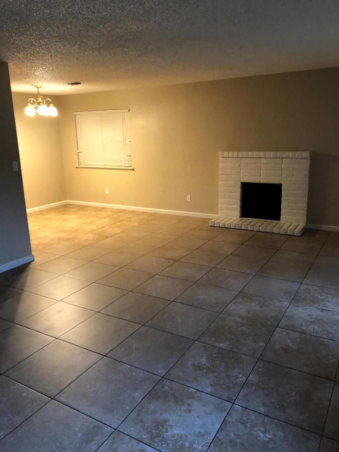 3025 Tully Rd, Modesto, CA 95350