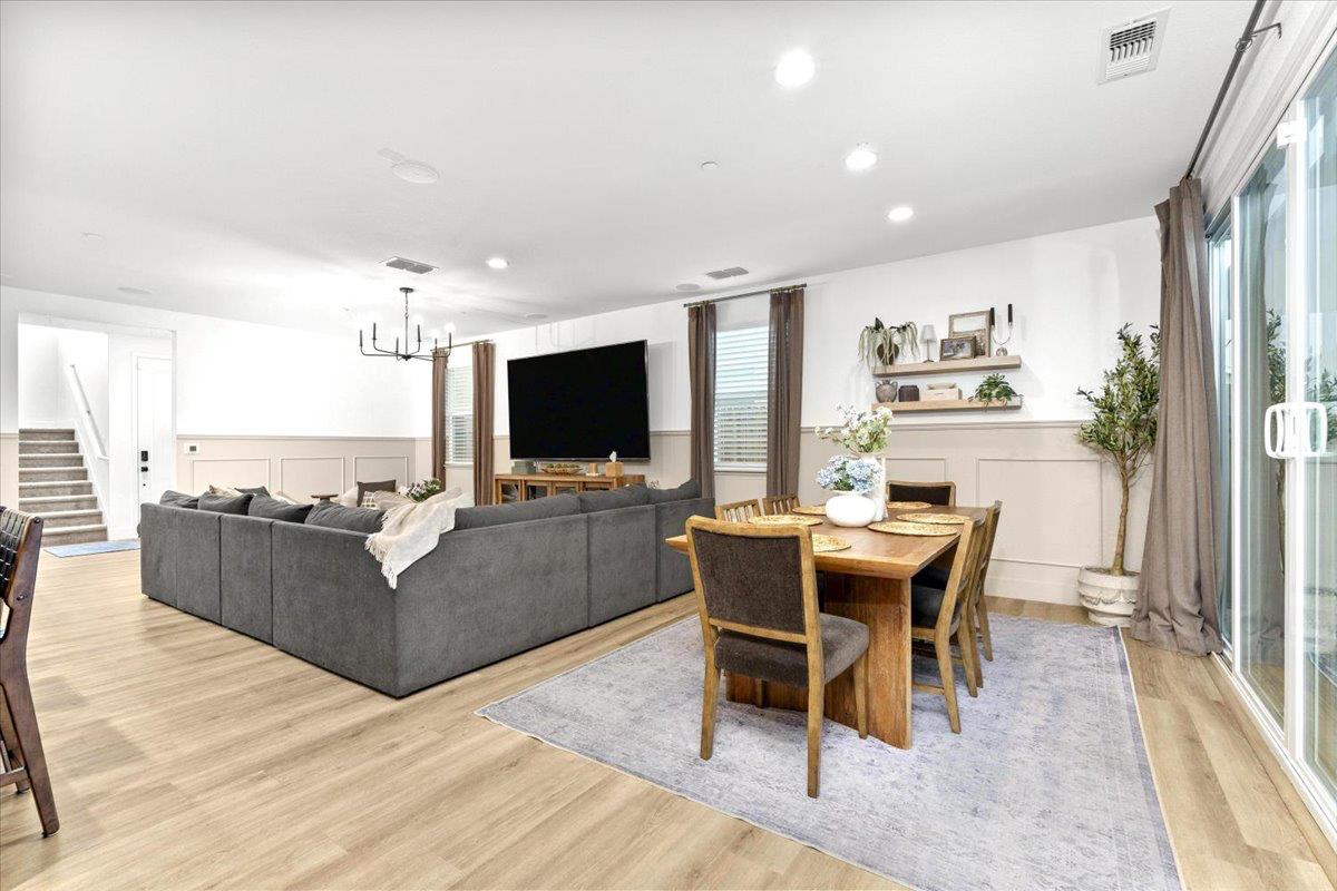 2115 Enchantment Dr., Manteca, CA 95337