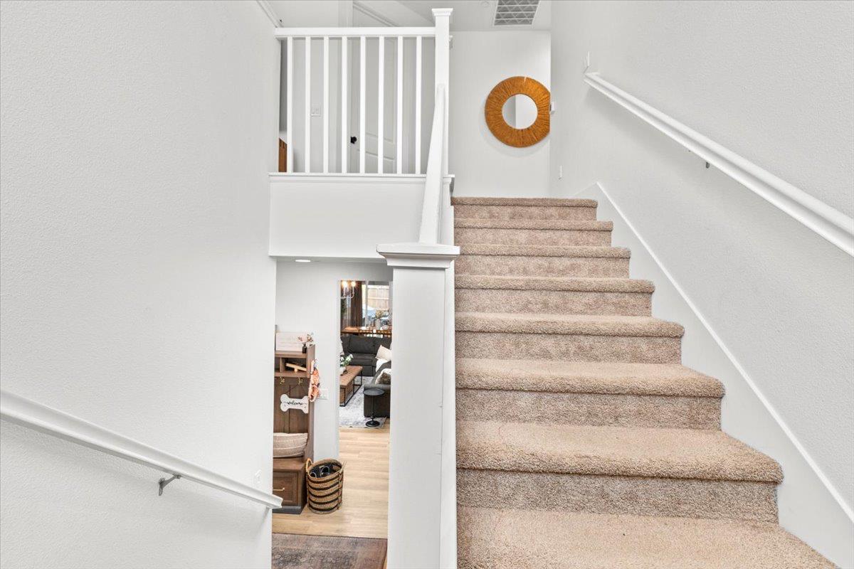 2115 Enchantment Dr., Manteca, CA 95337