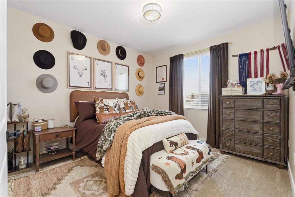 2115 Enchantment Dr., Manteca, CA 95337