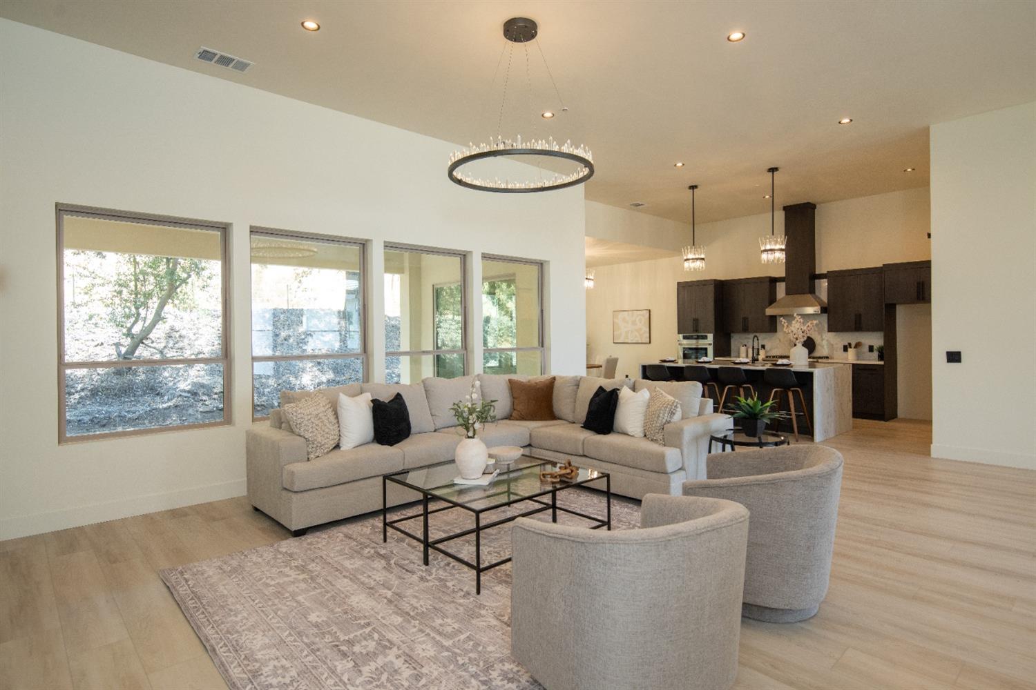 10318 Fox Borough Dr, Oakdale, CA 95361