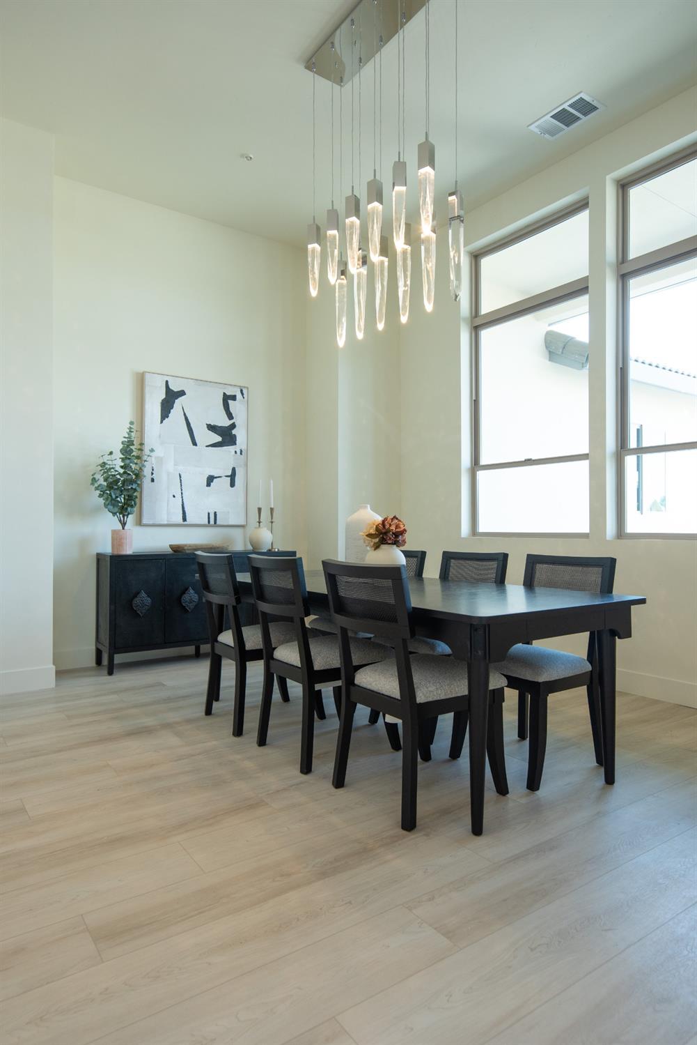 10318 Fox Borough Dr, Oakdale, CA 95361