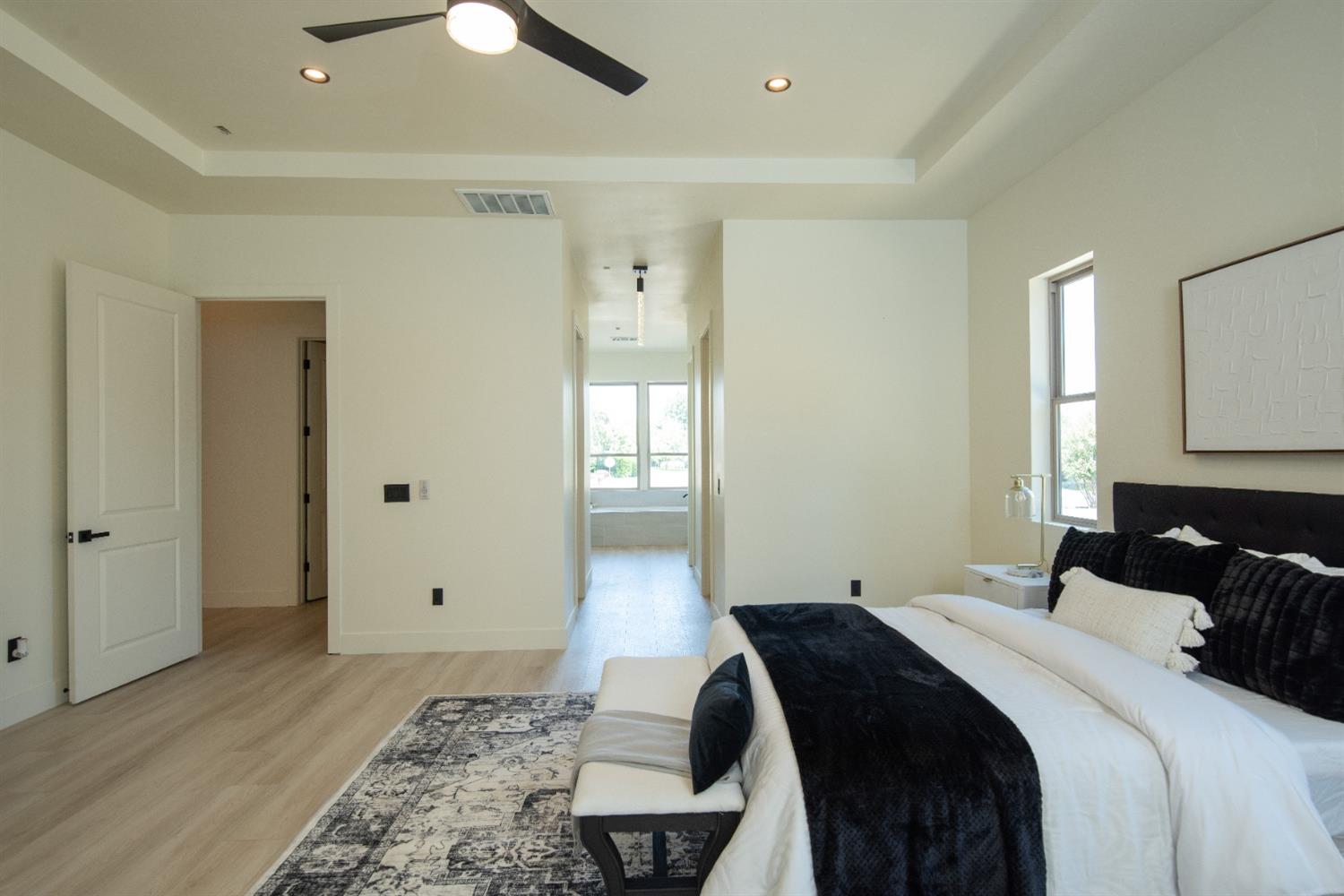 10318 Fox Borough Dr, Oakdale, CA 95361