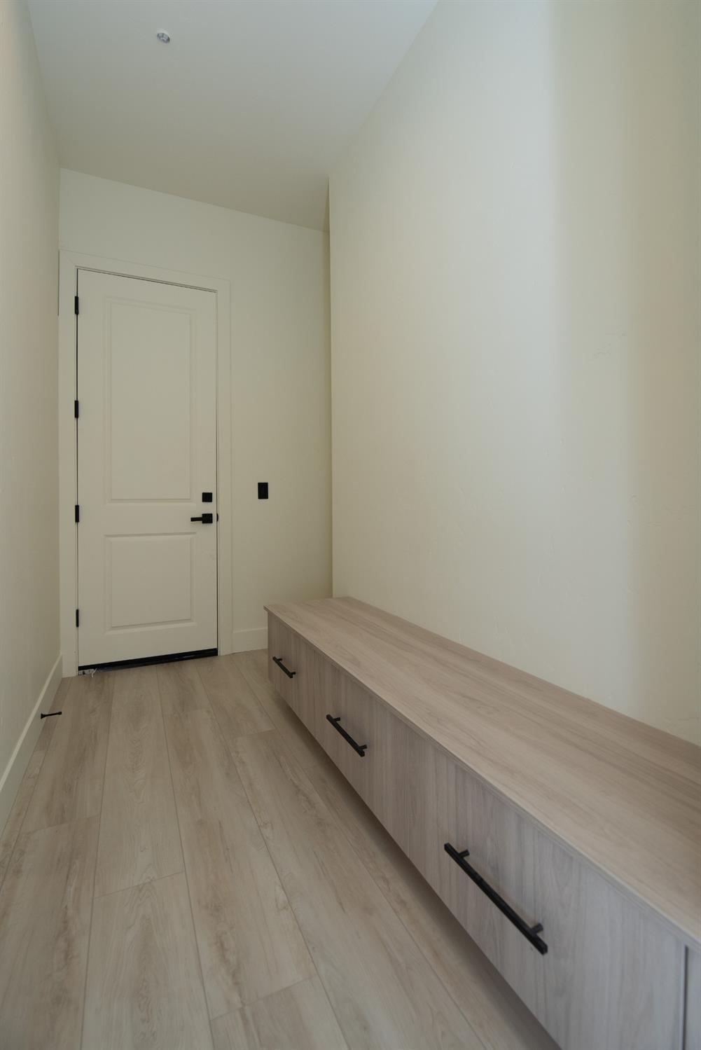 10318 Fox Borough Dr, Oakdale, CA 95361