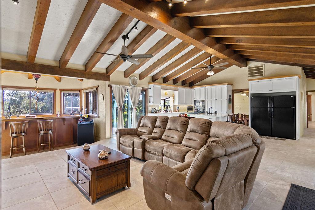 10722 Rawles Rd, Oakdale, CA 95361