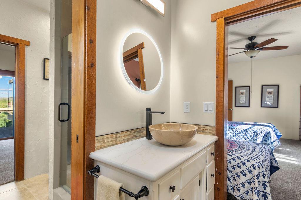 10722 Rawles Rd, Oakdale, CA 95361