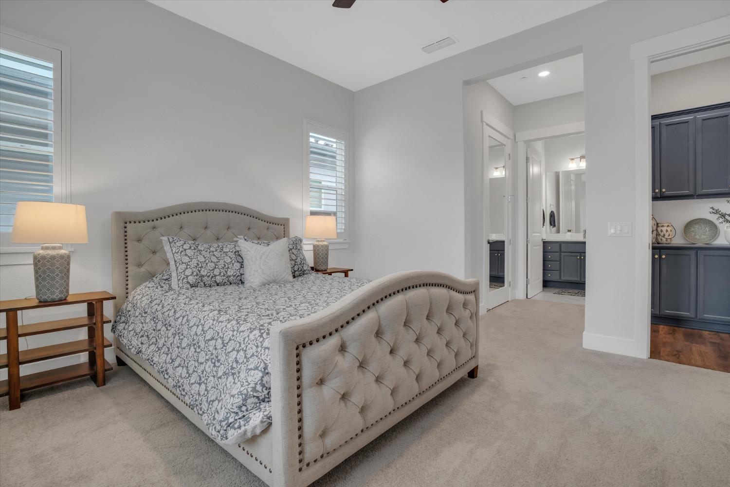 701 Victoria Dr, Manteca, CA 95336