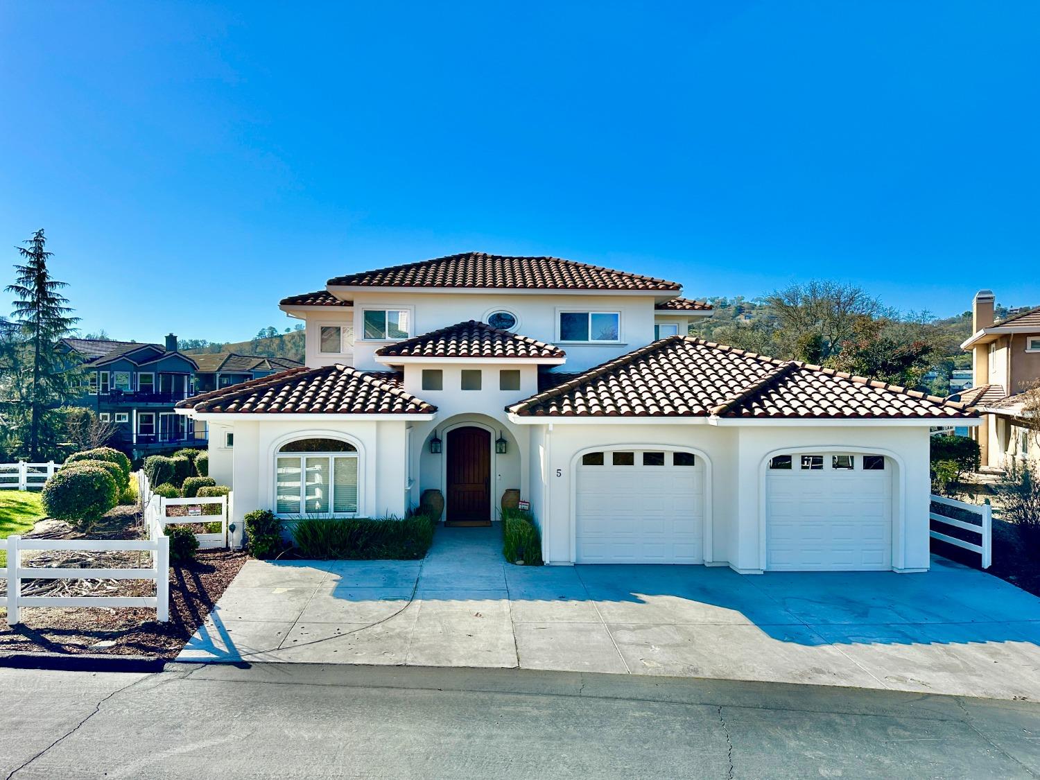 5 Paseo Delago, Copperopolis, CA 95228