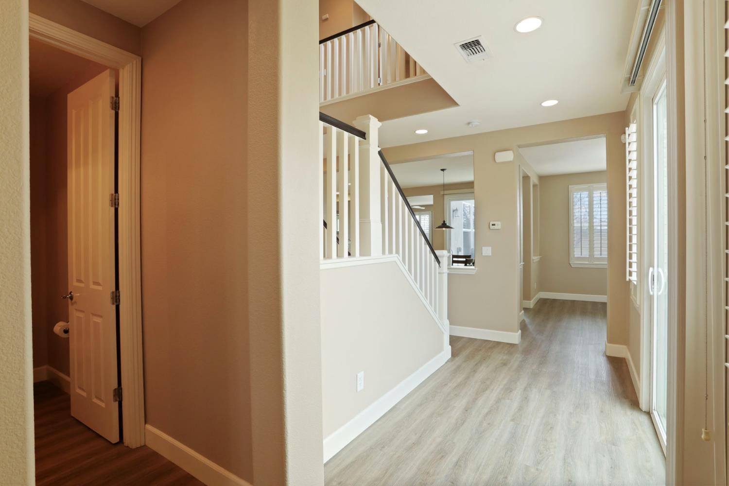 1076 Balzo St, Manteca, CA 95337