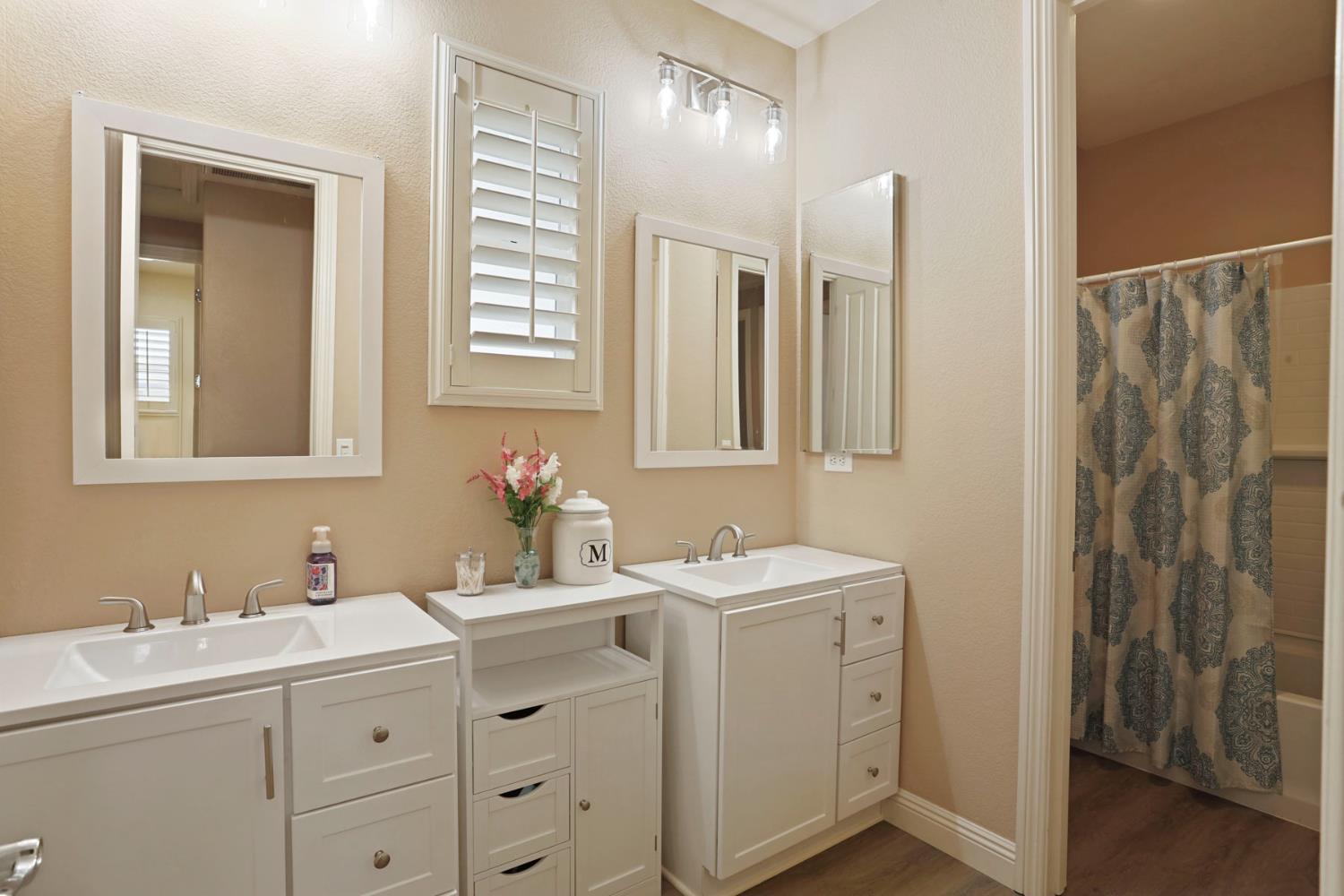 1076 Balzo St, Manteca, CA 95337