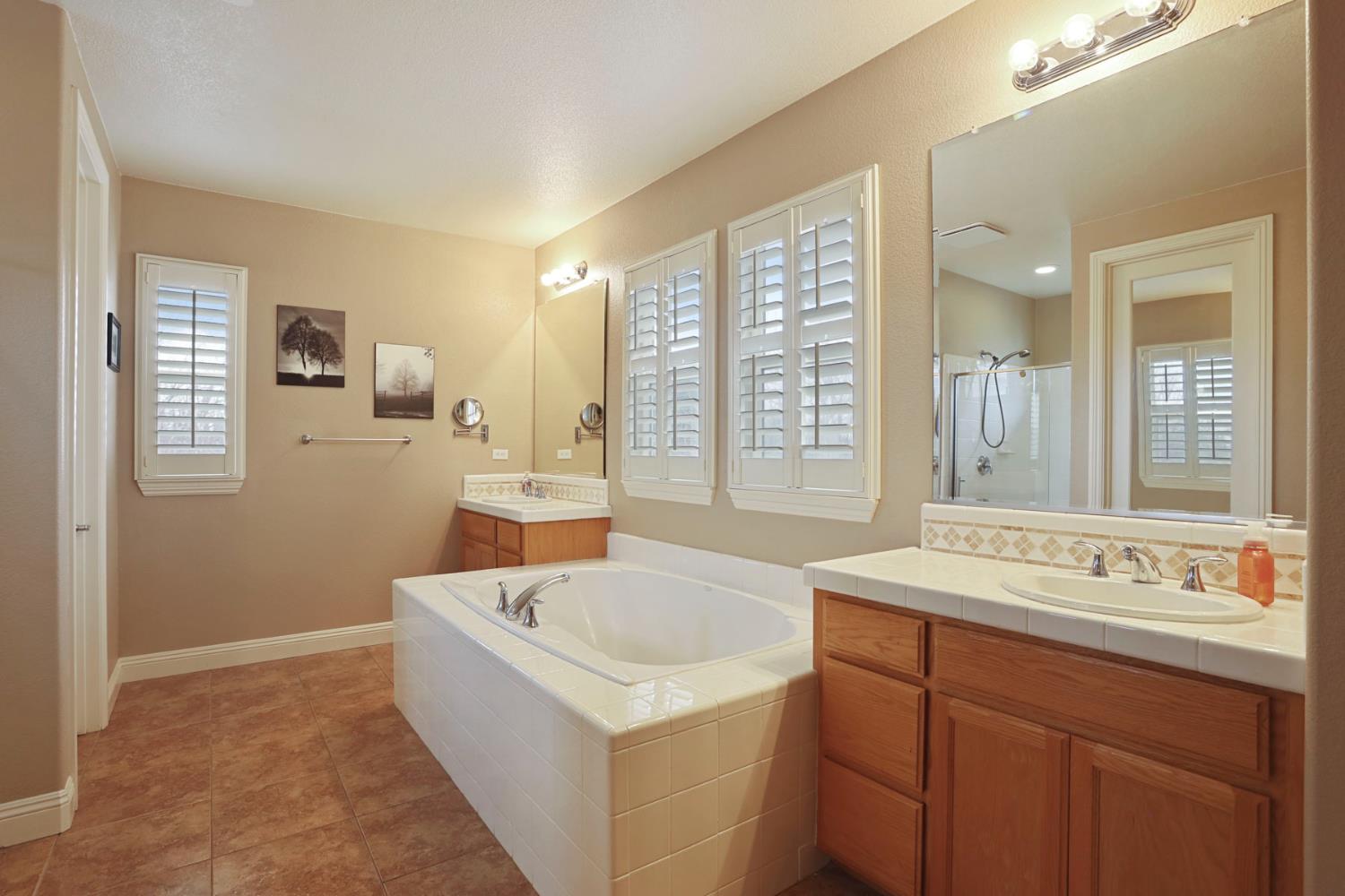 1076 Balzo St, Manteca, CA 95337