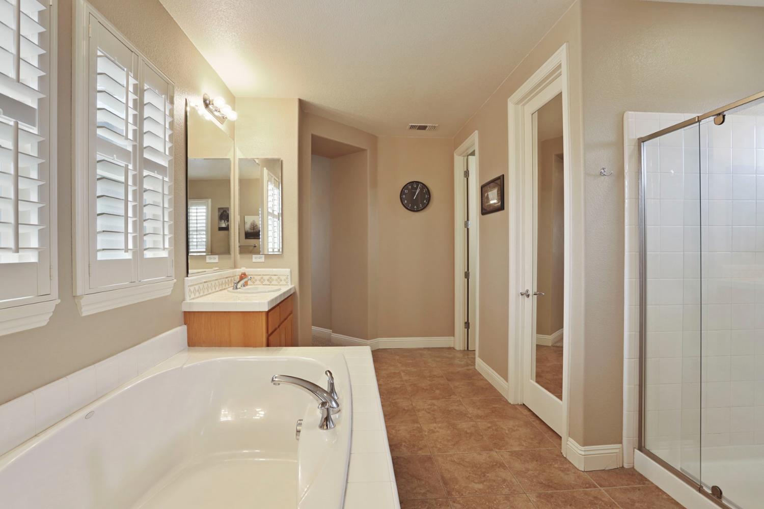 1076 Balzo St, Manteca, CA 95337