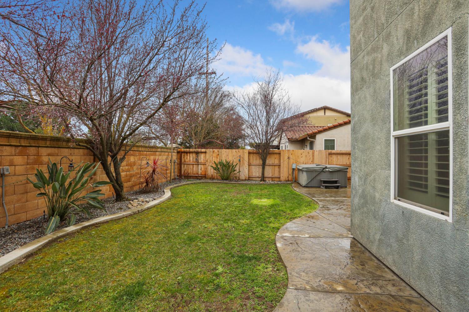 1076 Balzo St, Manteca, CA 95337