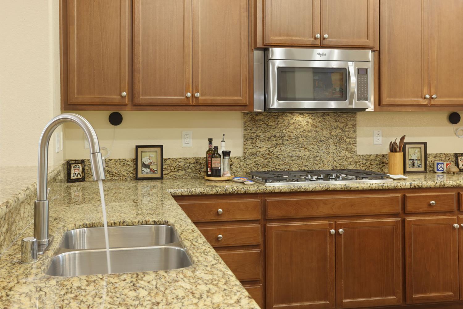 1094 Danilo Ct, Manteca, CA 95337