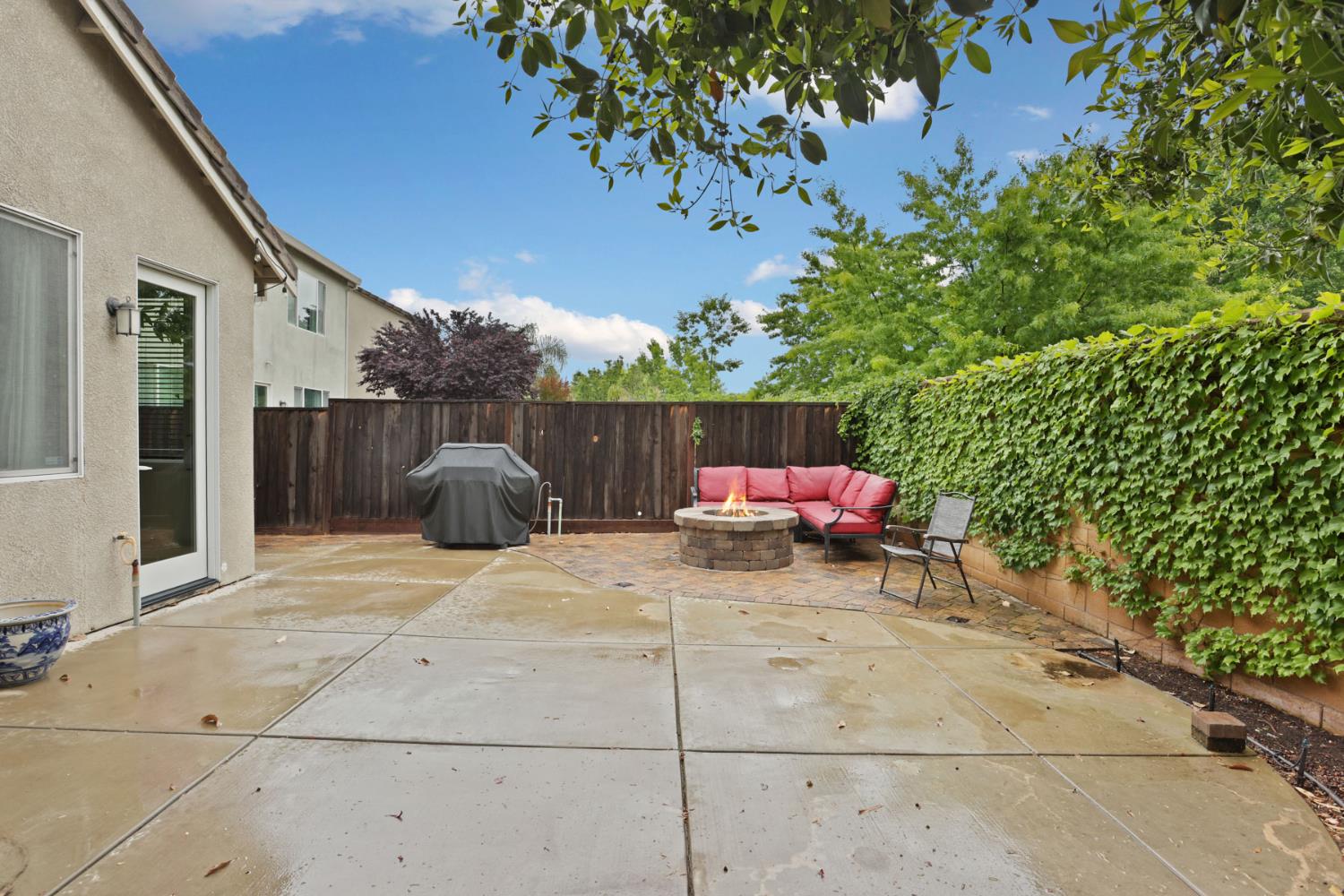 1094 Danilo Ct, Manteca, CA 95337