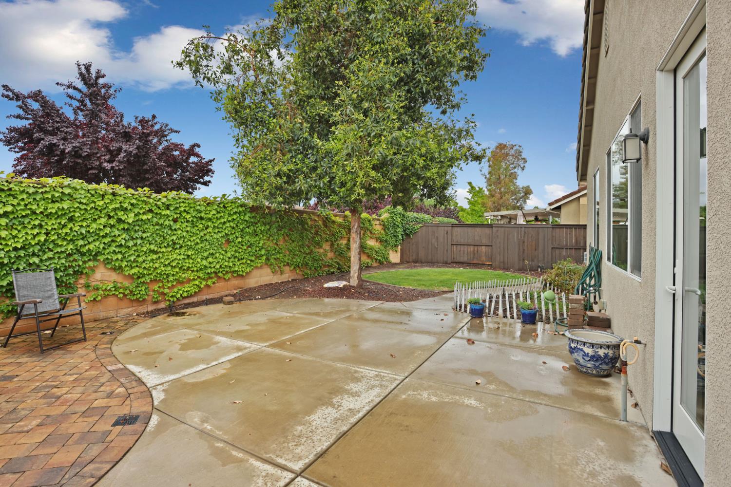 1094 Danilo Ct, Manteca, CA 95337