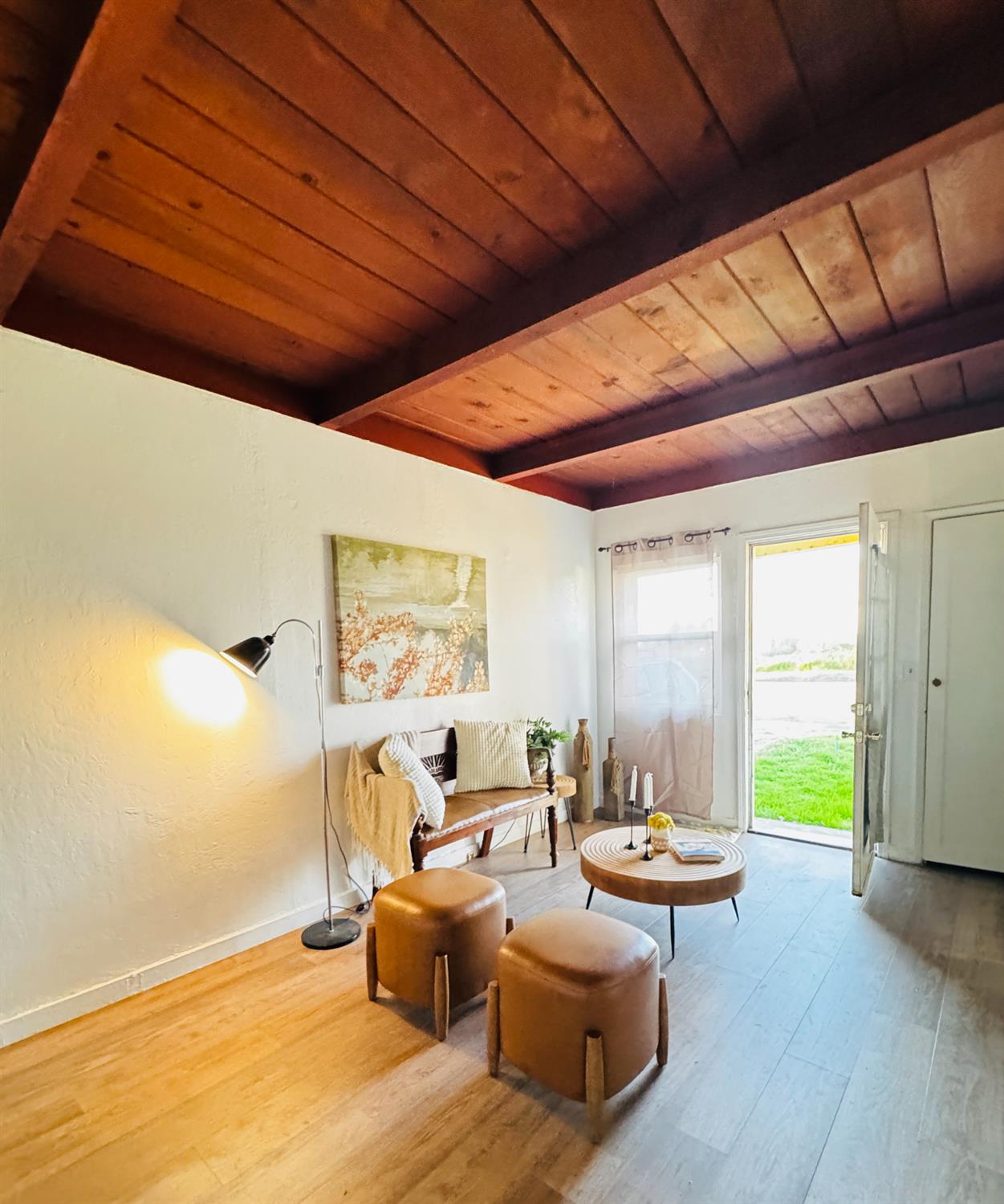 1630 1628 Paradise Rd, Modesto, CA 95358