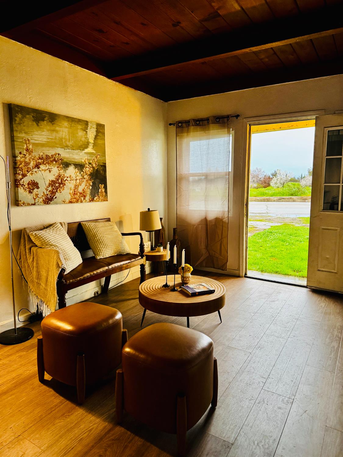 1630 1628 Paradise Rd, Modesto, CA 95358