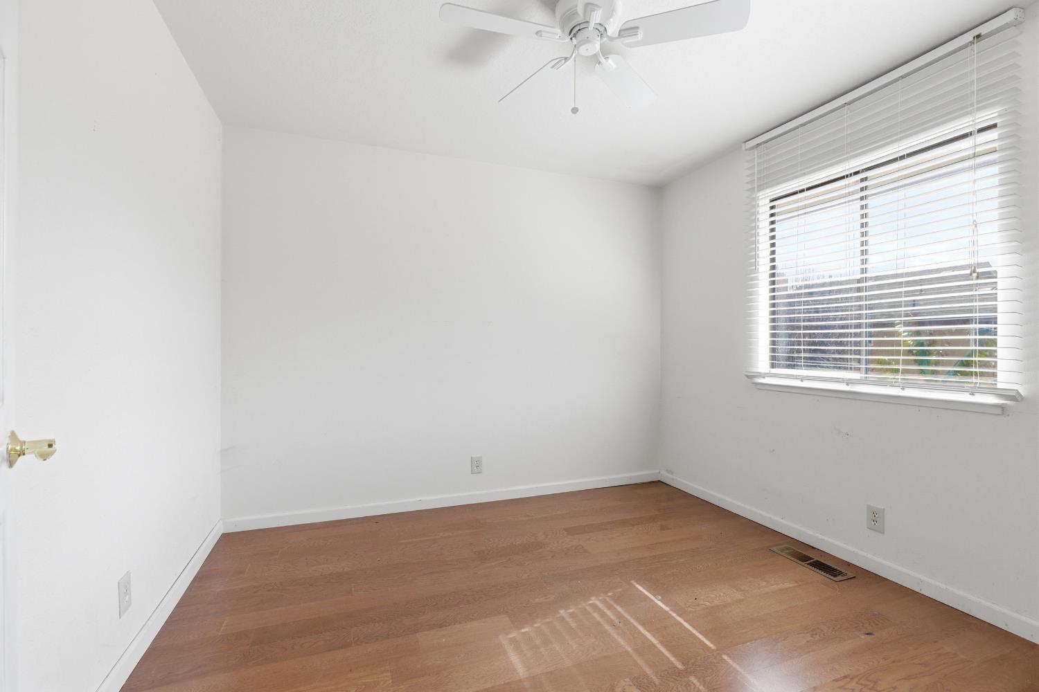 2400 Walnut Grove Way, Modesto, CA 95355