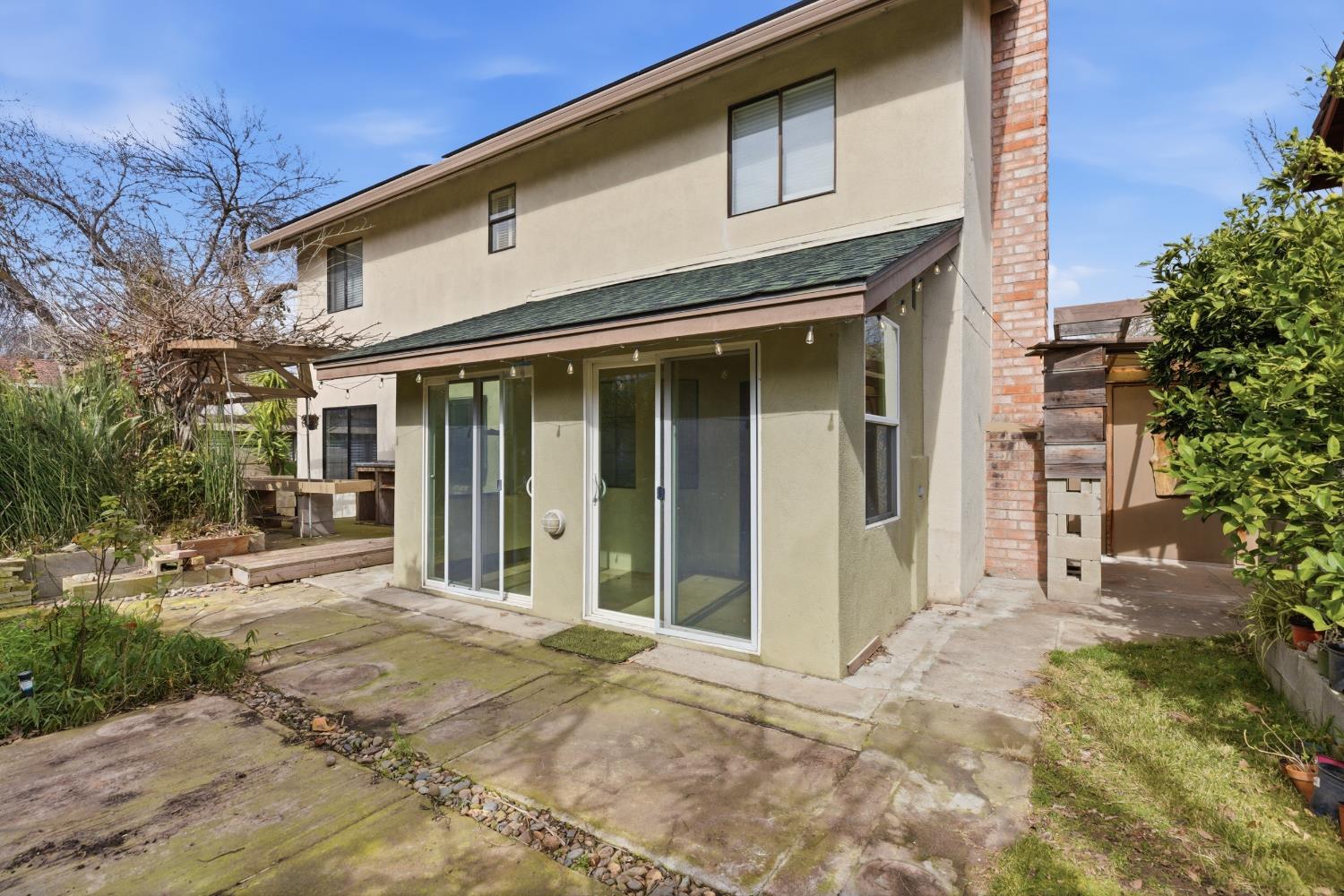 2400 Walnut Grove Way, Modesto, CA 95355