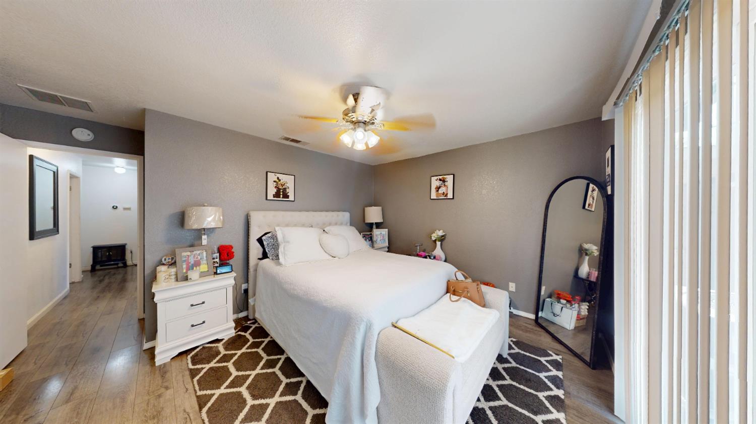 1617 Charlottesville Ln, Ceres, CA 95307