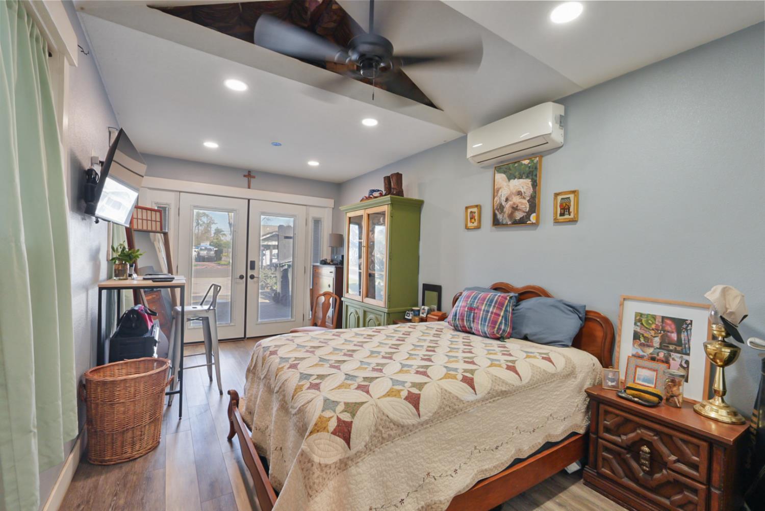 526 Flower St, Turlock, CA 95380