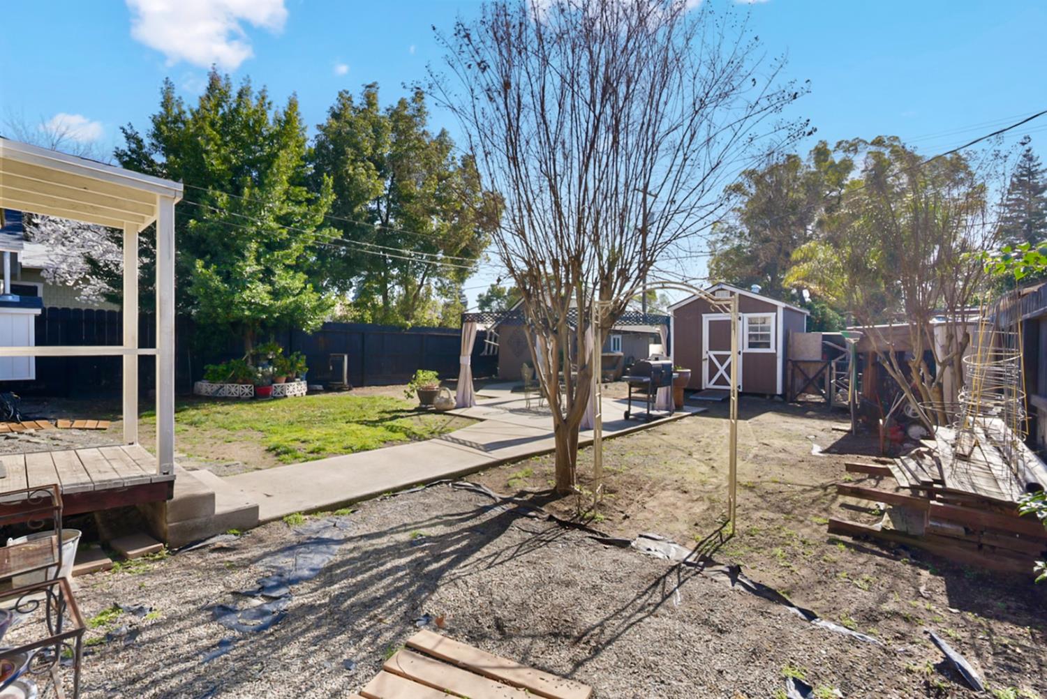 526 Flower St, Turlock, CA 95380