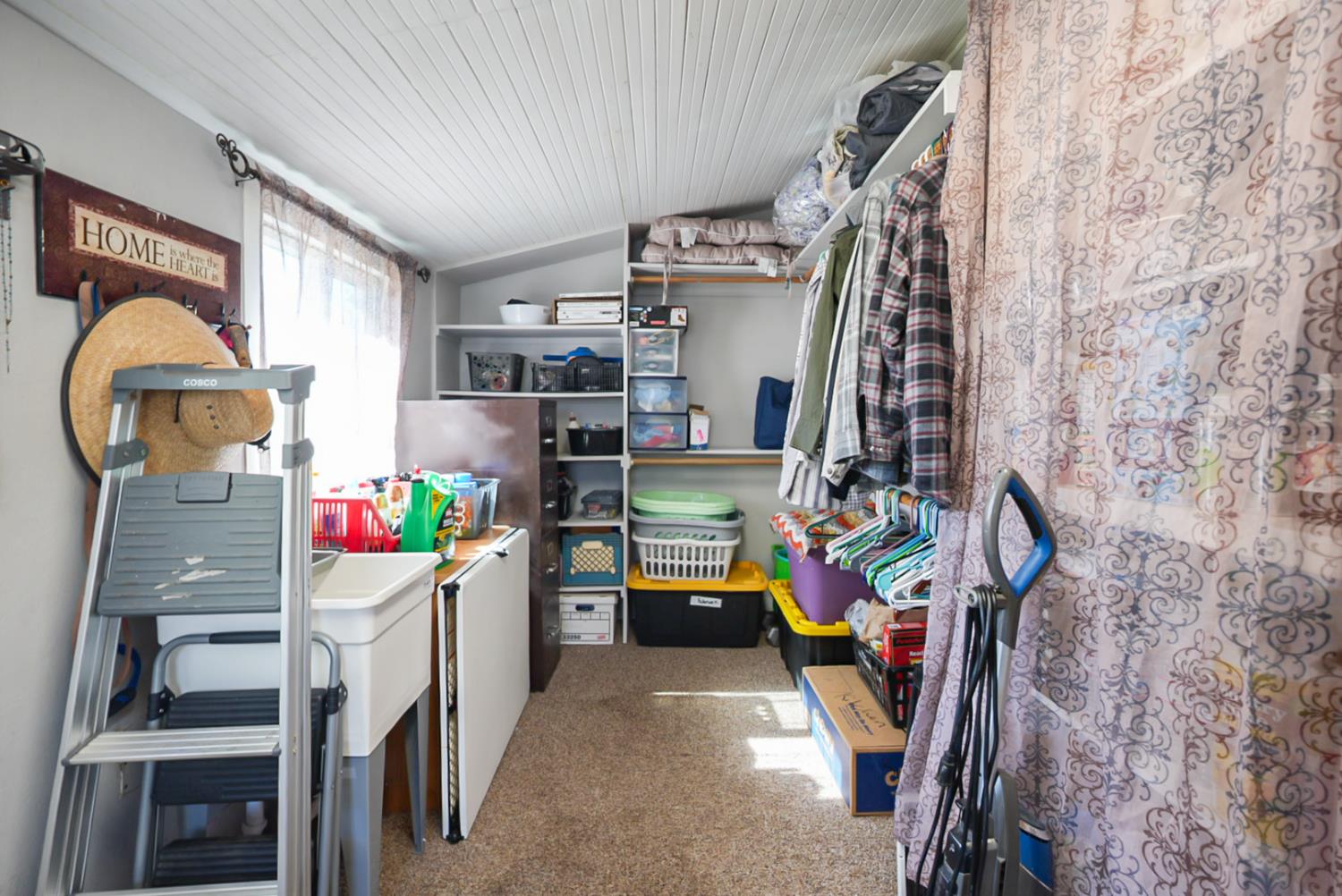 526 Flower St, Turlock, CA 95380