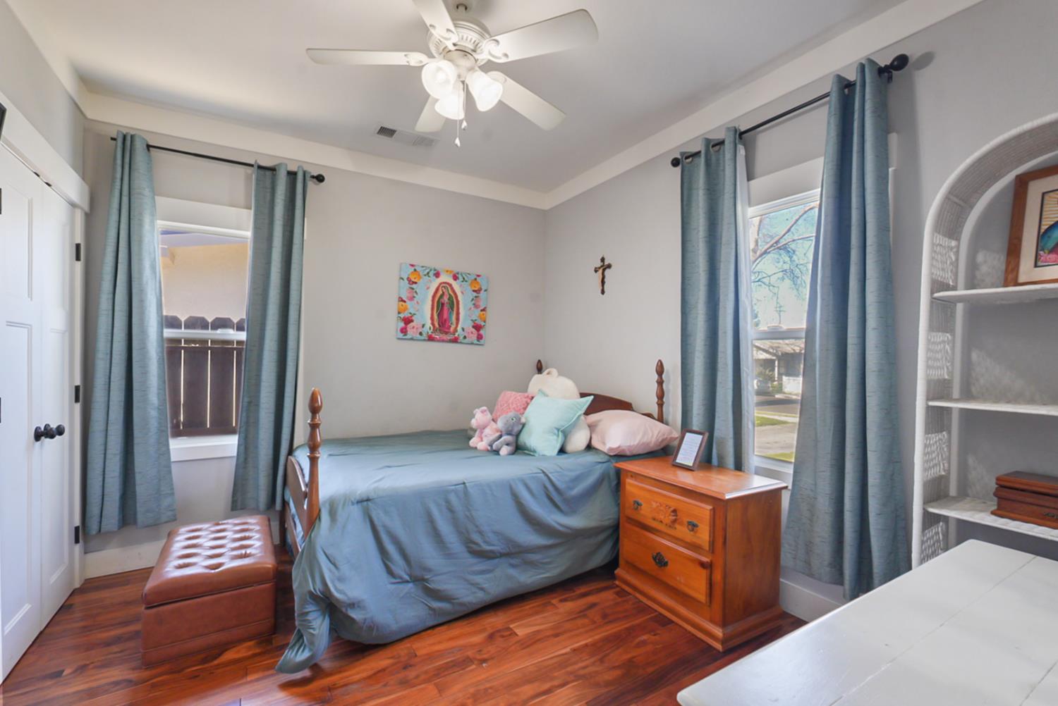 526 Flower St, Turlock, CA 95380