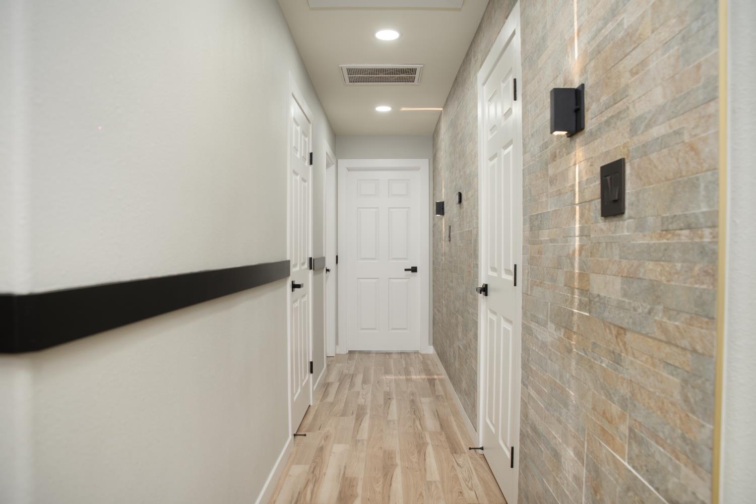 927 E Fairmont Ave, Modesto, CA 95350