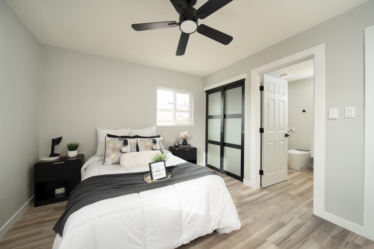 927 E Fairmont Ave, Modesto, CA 95350