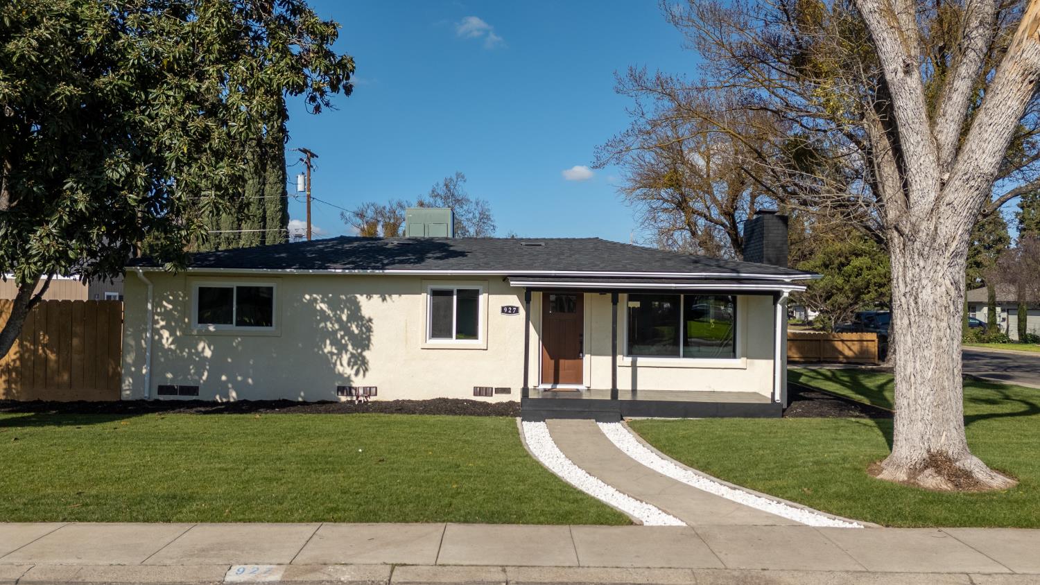 927 E Fairmont Ave, Modesto, CA 95350