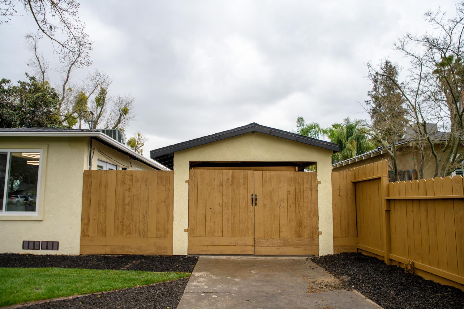 927 E Fairmont Ave, Modesto, CA 95350