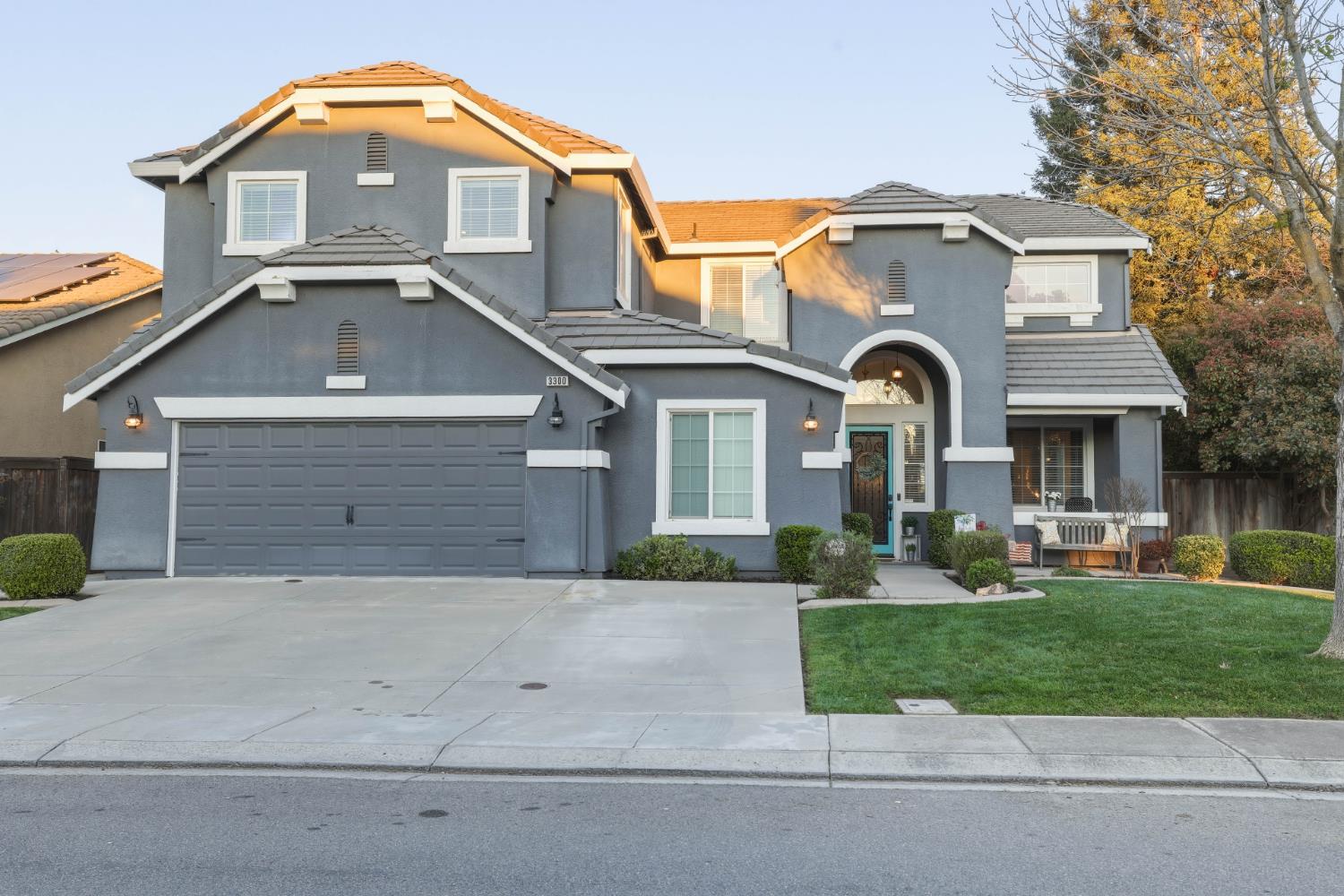 3300 Fetereia Dr, Modesto, CA 95355