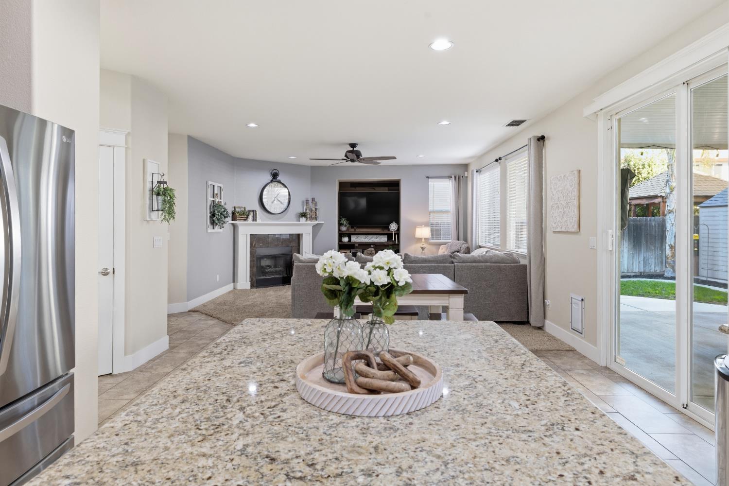 3300 Fetereia Dr, Modesto, CA 95355