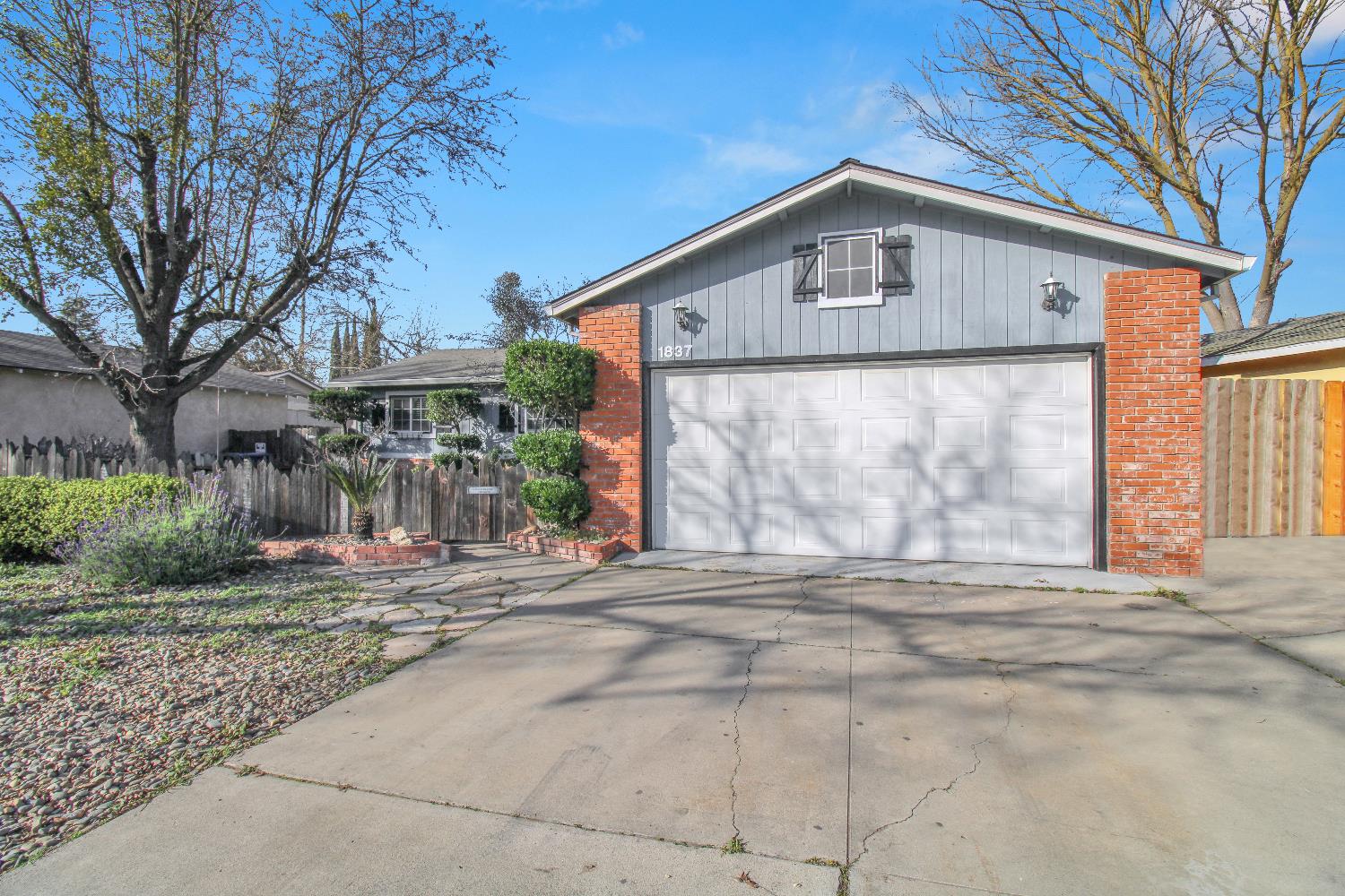 1837 Celeste Dr, Modesto, CA 95355