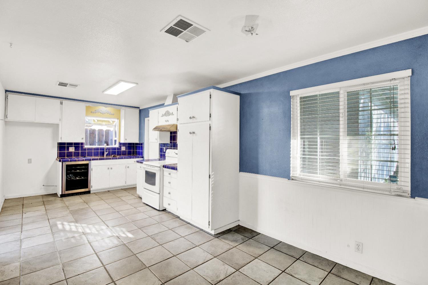 1837 Celeste Dr, Modesto, CA 95355