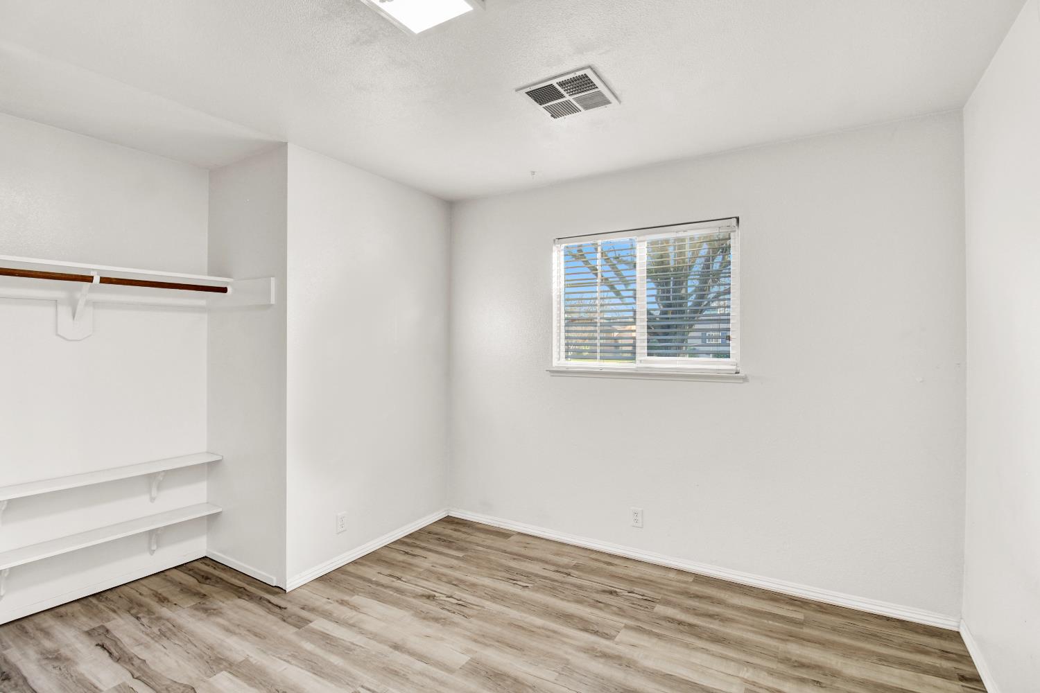 1837 Celeste Dr, Modesto, CA 95355