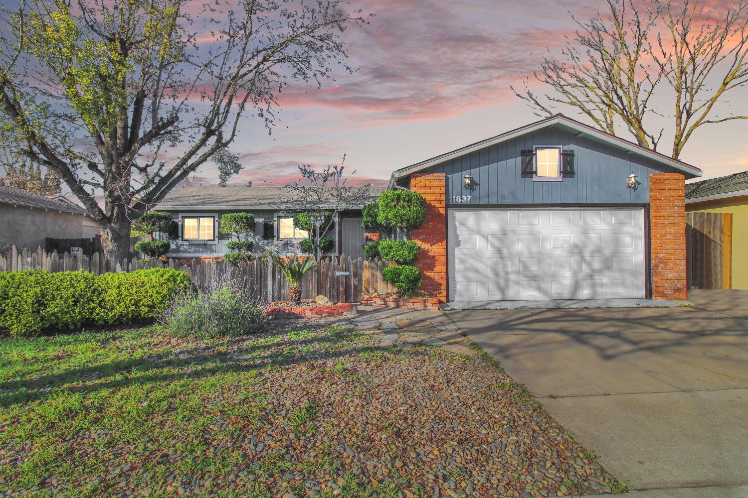 1837 Celeste Dr, Modesto, CA 95355