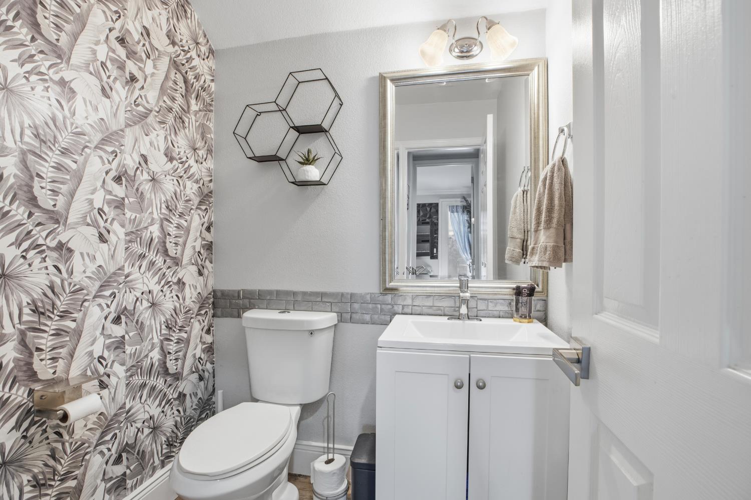 20637 Sarazen Pl, Patterson, CA 95363